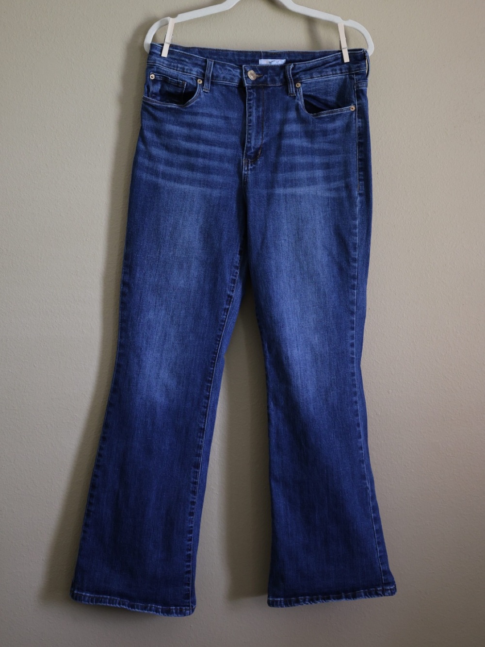 STS Blue Medium Wash Bootcut Flare Jeans Women’s Size 32